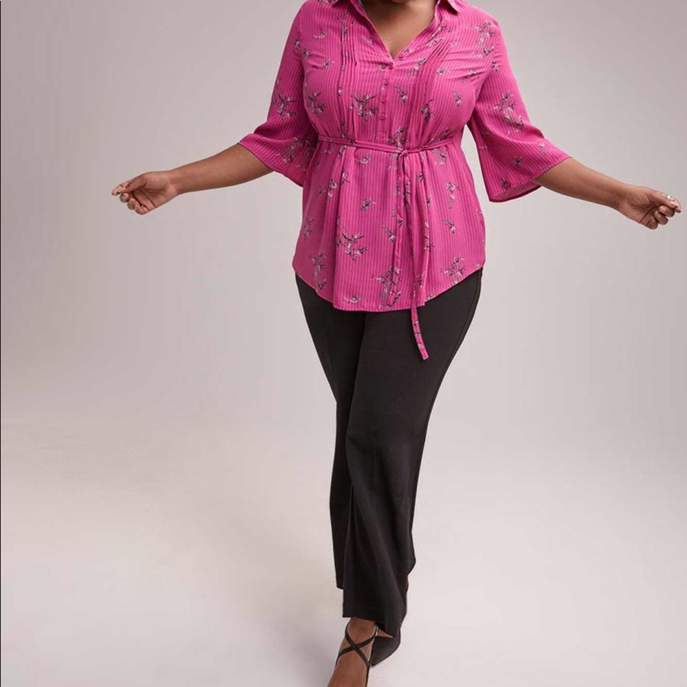 3/4 Bell Sleeve Printed Blouse with Pintuck Detail